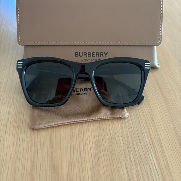 Burberry Sunglasses - Black with Silver